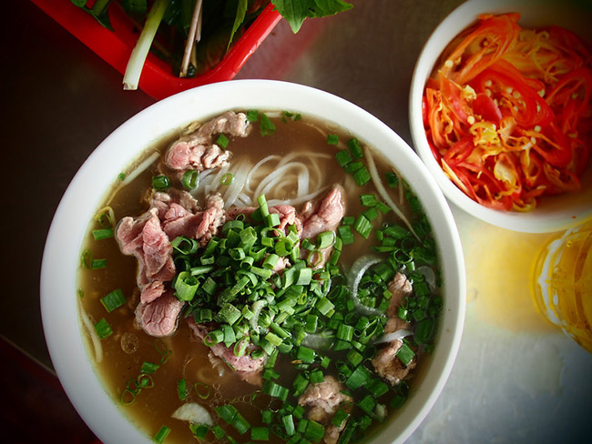 Khách nước ngoài mách nhau những món ăn đường phố cực kỳ hấp dẫn ở Sài Gòn - 12