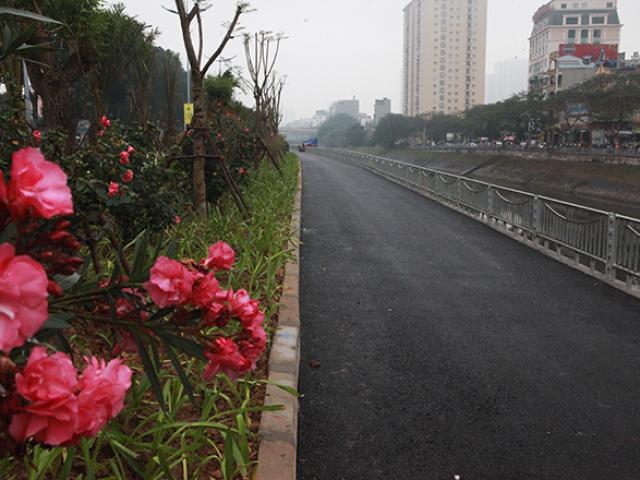 Ngắm đường đi bộ dài 4km ven sông Tô Lịch trước ”giờ G”