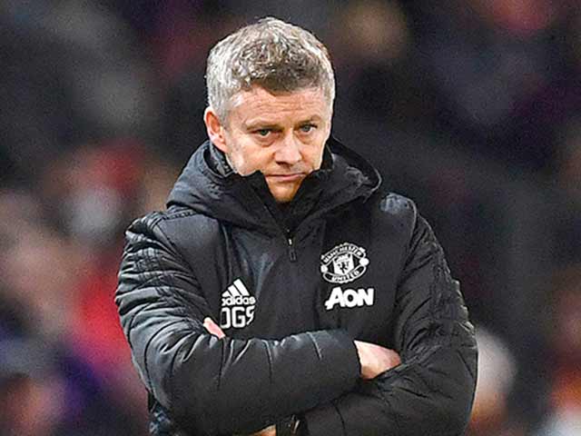 Solskjaer nóng mắt trừng phạt SAO MU: Siết chặt kỷ luật, quyết thắng đội bét bảng