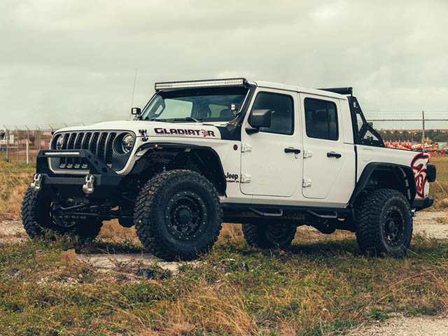 Bán tải Jeep Gladiator Hellcat được TR3 Performance ‘lột xác’ toàn diện