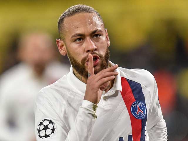 Neymar chơi cực xấu: Thúc cùi chỏ vào mặt đối thủ, mạnh miệng chê bai PSG