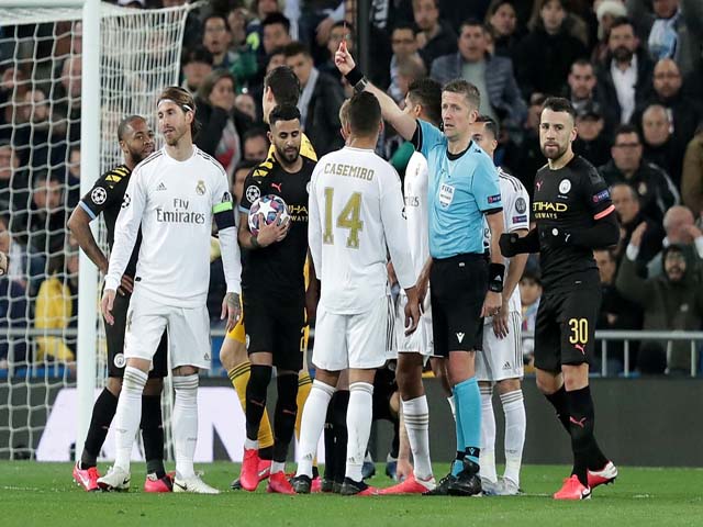 Rực lửa đại chiến Real Madrid - Man City: Thẻ đỏ Ramos & De Bruyne siêu phàm