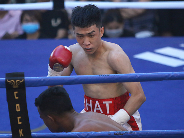 Boxing châu Á: Hai võ sĩ Việt đánh cao thủ Thái Lan tối tăm mặt mũi