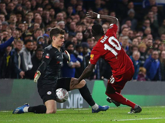 Liverpool thua cay đắng Chelsea vì Kepa xuất thần, 5 giây 3 pha cản phá