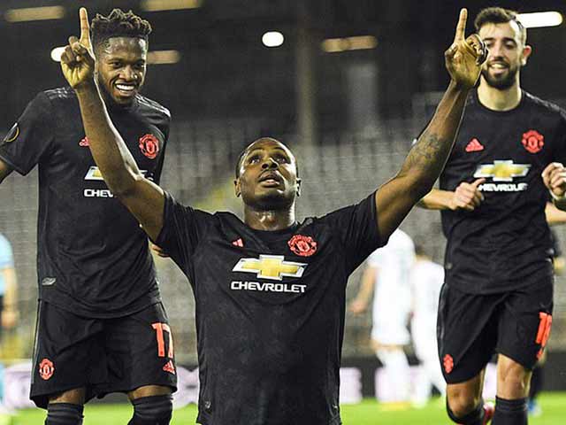 Fernandes & Ighalo bùng nổ: Solskjaer cao tay, MU cấp thêm tiền mua sắm