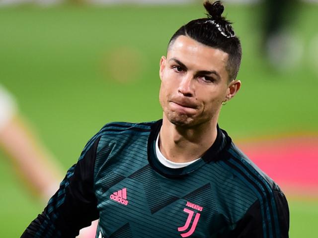 Juventus thất thu cực nặng vì Covid-19, tính bán Ronaldo giá nào?