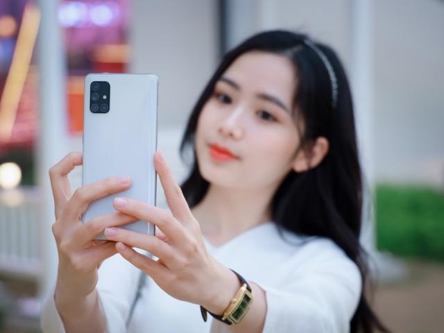 Đây là những smartphone màn to, pin trâu, camera ”khủng” nhất giá 10 triệu đồng