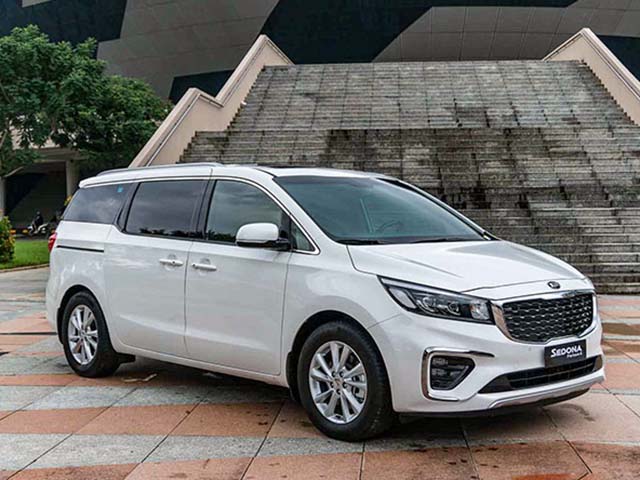 Giá lăn bánh xe gia đình 7 chỗ KIA Sedona trong tháng 1/2021