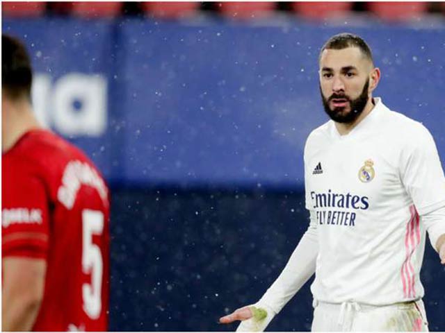 Video Osasuna - Real Madrid: Khổ chiến trên tuyết, mừng hụt phút 89