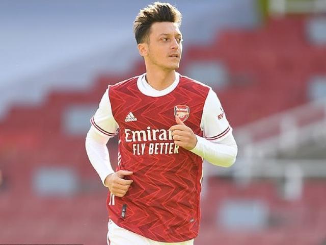 Tin chuyển nhượng tối 16/1: Ozil đạt được thỏa thuận rời Arsenal