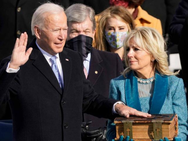 Chuyện chưa kể về ông Biden: Nguyên nhân 4 lần cầu hôn bị vợ từ chối