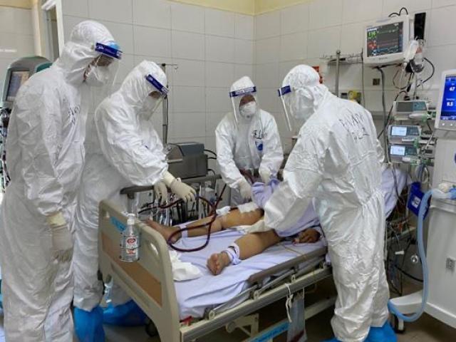 Nhân viên sân bay Vân Đồn nhiễm COVID-19 đang diễn biến nặng