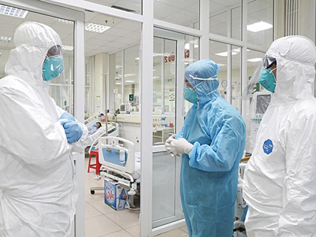 Diễn biến sức khỏe 3 bệnh nhân mắc COVID-19 nặng tại Việt Nam