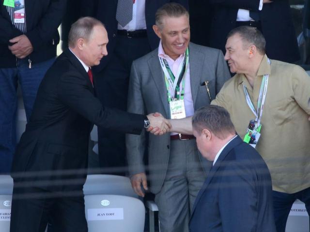 Vụ cung điện 1,3 tỷ USD bị vu của ông Putin: Tỷ phú nga tự nhận chủ sở hữu giàu có ra sao?