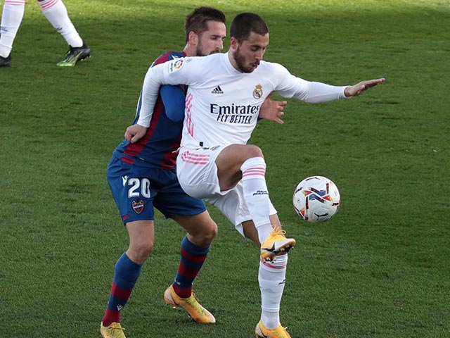 Video Real Madrid - Levante: Thẻ đỏ rất sớm, màn ngược dòng xuất sắc