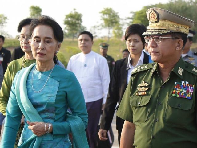 Điều gì khiến nhân vật quyền lực nhất Myanmar quyết chiếm quyền kiểm soát đất nước?