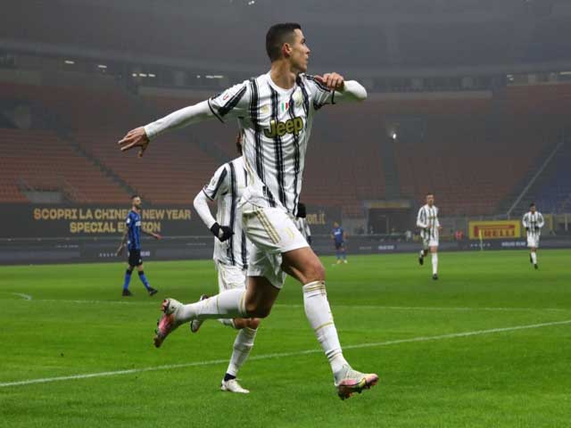 Đỉnh cao Ronaldo: Lập cú đúp nhấn chìm Inter, vì sao nổi giận với HLV Pirlo?
