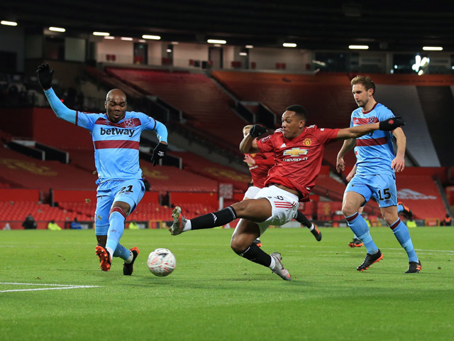 Video MU - West Ham: Thay người đỉnh cao, gieo sầu ”người cũ”