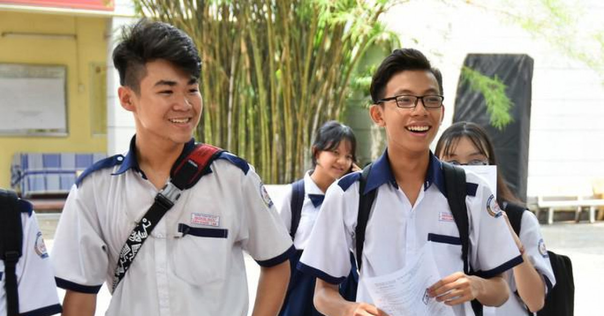 Phụ huynh hoang mang, tranh cãi vì quy định mới tuyển sinh lớp 10 Hà Nội