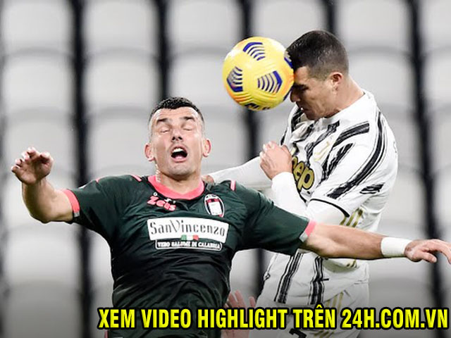 Video Juventus - Crotone: Ronaldo rực sáng, bay vào top 3