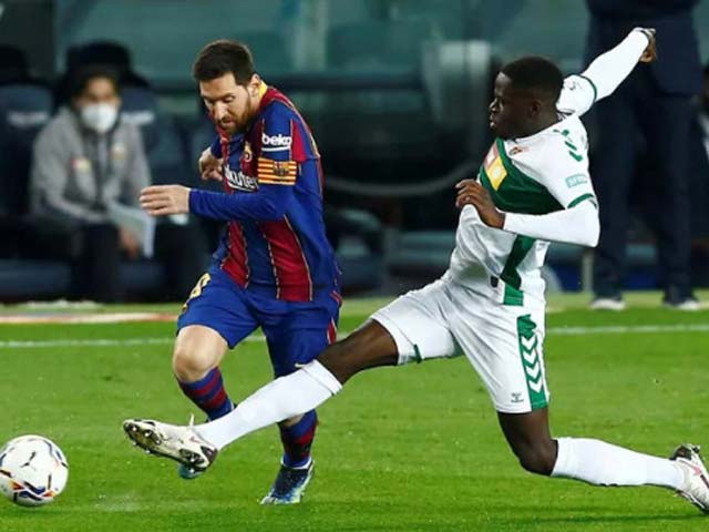 Video Barcelona - Elche: Hiệp 2 bùng nổ, khác biệt ở Messi