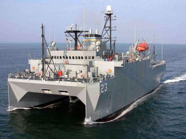 Trung Quốc tập trận bắn đạn thật, tàu Mỹ áp sát Hoàng Sa ở Biển Đông