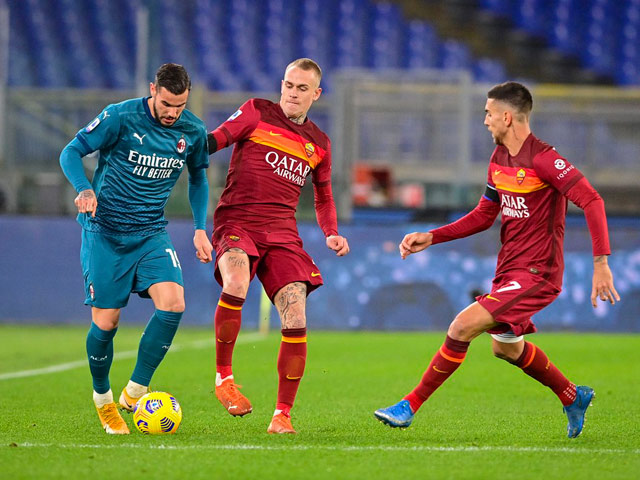 Video AS Roma - AC Milan: Penalty mở điểm, bám đuổi ngôi đầu