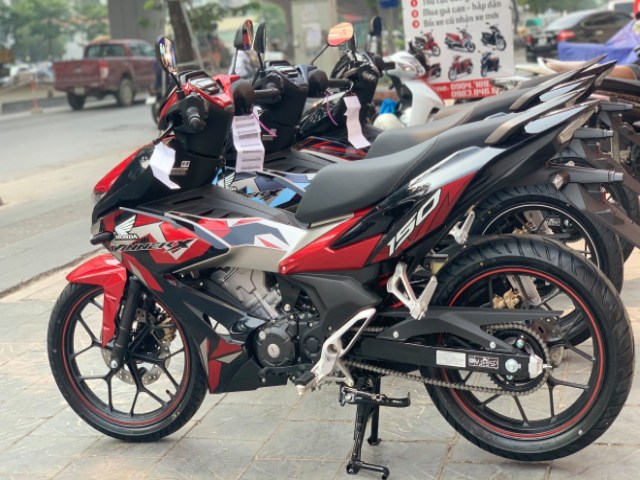 Bảng giá xe côn tay Honda Winner X tháng 3/2021