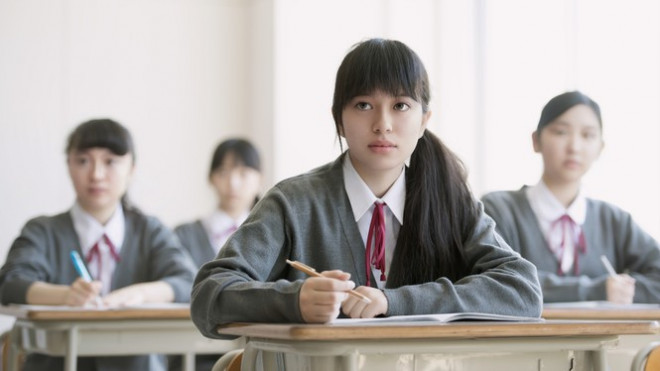 Cấm nhuộm tóc và những nội quy nghiêm ngặt đến khó tin đối với học sinh trung học Nhật Bản