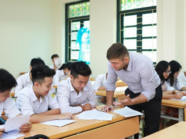 Tiếng Hàn trở thành môn học thí điểm từ lớp 3 đến 12