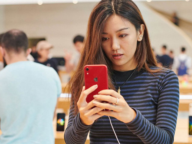 iPhone XR giảm còn từ 12,5 triệu, có nên mua hay không?