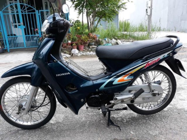 Honda Wave Alpha “lốc đen” huyền thoại gần 20 tuổi vẫn cực kì giữ giá