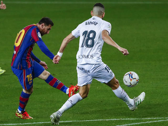 Messi cán mốc 767 trận cho Barcelona: Ghi 2 bàn, lập kỷ lục ”vô tiền khoáng hậu”