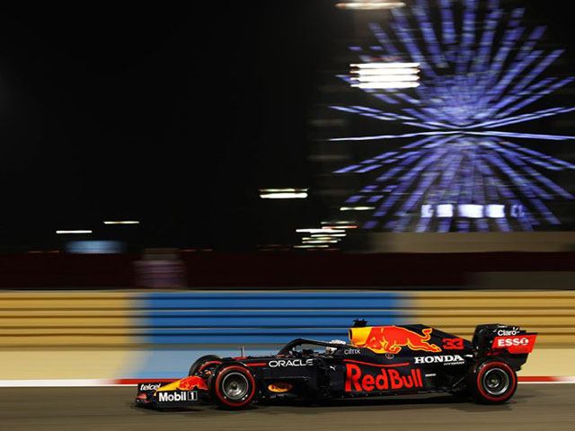 Khai mạc mùa giải đua xe F1, chạy thử Bahrain GP: “Bò húc” dẫn đầu, các “chiến mã” dần nóng máy