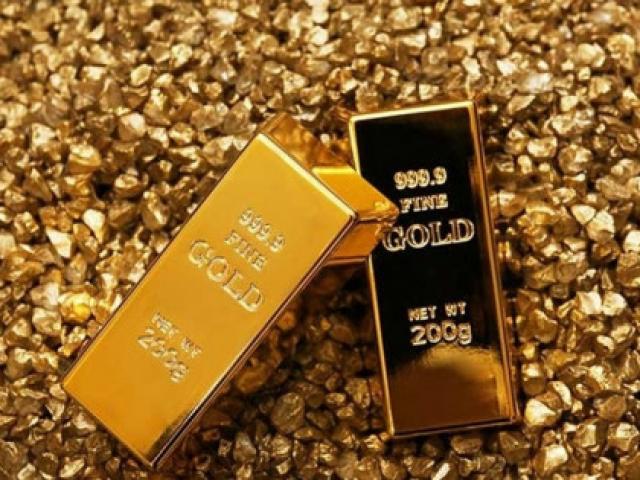 Giá vàng hôm nay 30/3: Tụt dốc thê thảm, dân buôn bán tháo 14 tấn vàng