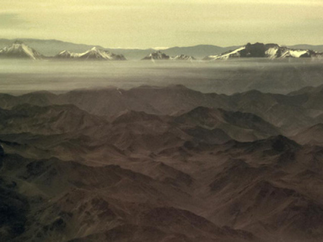 ”Bóng ma sa mạc” đang ăn thủng tầng Ozone, làm địa cầu ”khó thở”?
