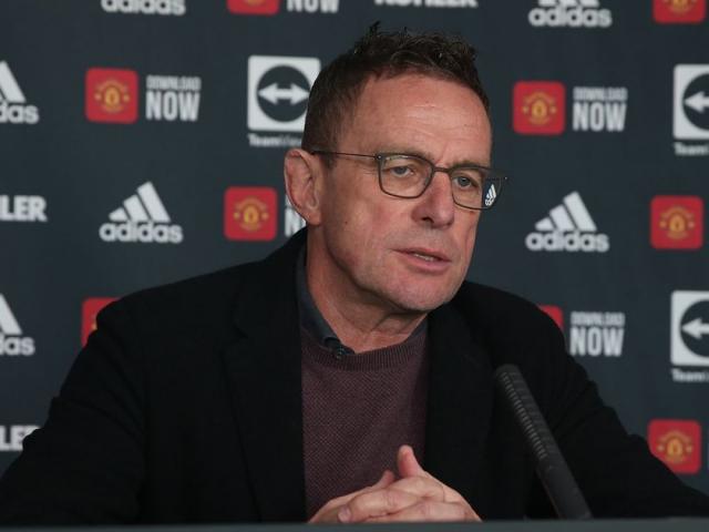 Họp báo MU đấu Aston Villa: HLV Rangnick gặp riêng học trò, lộ cách vượt khó