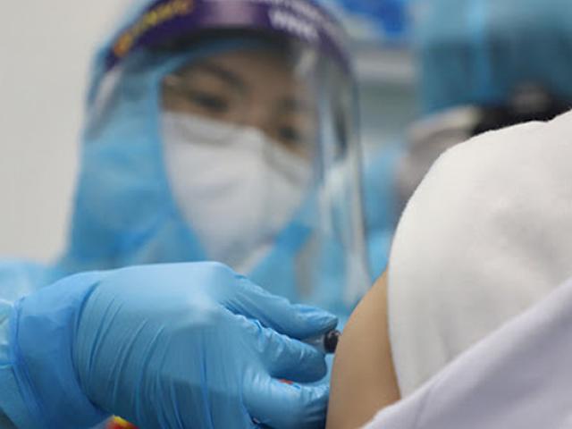 Bộ Y tế đưa 7 mũi vắc-xin COVID-19 trong giấy chứng nhận tiêm chủng mới