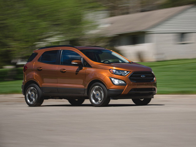 Giá xe Ford EcoSport tháng 1/2022, giảm 50% LPTB và ưu đãi 50 triệu đồng