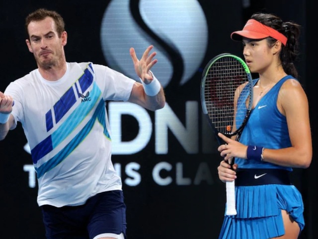 Nóng tennis giải Sydney: Murray ra oai, mỹ nhân Raducanu thua sốc sau 56 phút