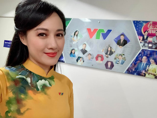 BTV Hoài Anh tiết lộ “góc khuất” của BTV sau khi chia tay Thời sự 19h