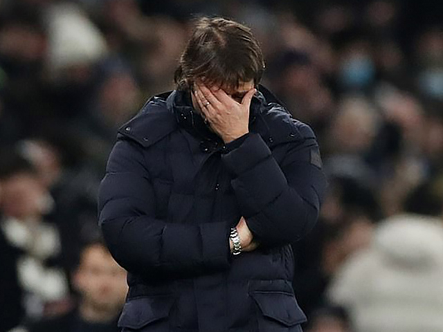 Conte bị coi thường ở Tottenham, MU liệu có ”thừa nước đục thả câu”?