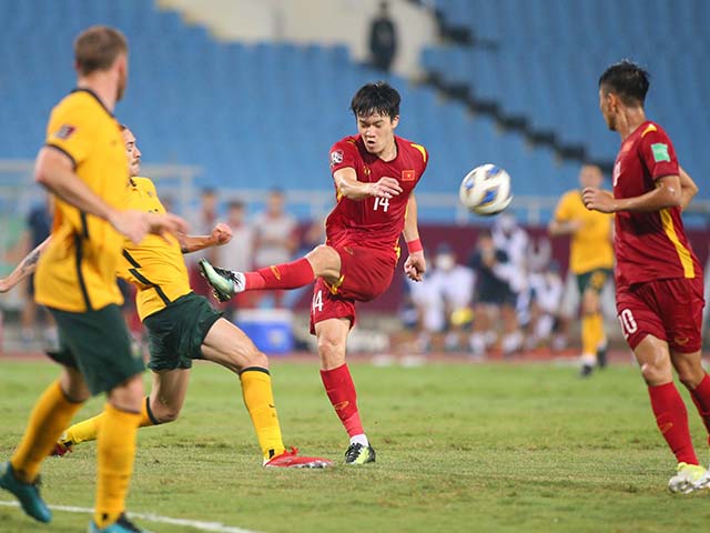 Trực tiếp bóng đá Australia - Việt Nam: Hùng Dũng tái xuất, Công Phượng dự bị (Vòng loại World Cup)