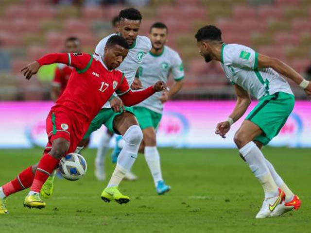Video bóng đá Saudi Arabia - Oman: Bước ngoặt đầu hiệp 2, ông lớn chống đỡ (Vòng loại World Cup)