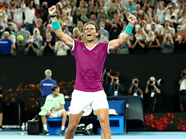 Nadal vô địch Australian Open: Báo TBN mở hội, báo Nga đòi công bằng cho Djokovic