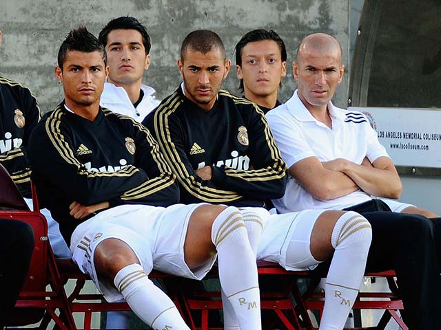 HLV Zidane muốn tái ngộ Ronaldo - Benzema, lập “đế chế Real” ở PSG