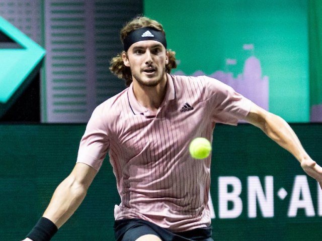 Tsitsipas thắng nhọc sau 3 set, Shapovalov thua sốc ở Rotterdam Open