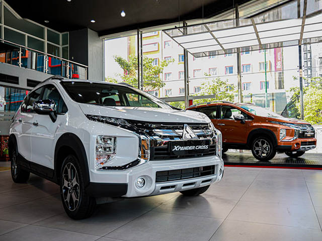 Giá xe Mitsubishi Xpander Cross tháng 2/2022, hỗ trợ 50% LPTB và quà tặng