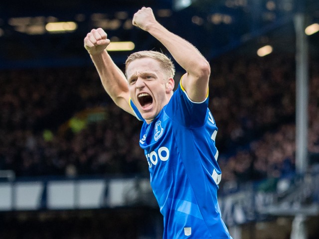 Cựu sao MU Van De Beek tỏa sáng giúp đội Lampard đại thắng ở Ngoại hạng Anh