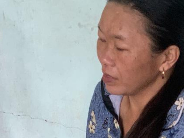CLIP: Mẹ nam sinh viên mất tích ngất lịm khi nhận tin thi thể con trên sông Sài Gòn